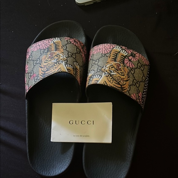 Gucci Black and Pink Tiger Print Slides - Picture 1 of 1